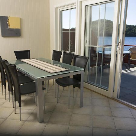 Mones Feriesenter Apartment Mandal Ngoại thất bức ảnh