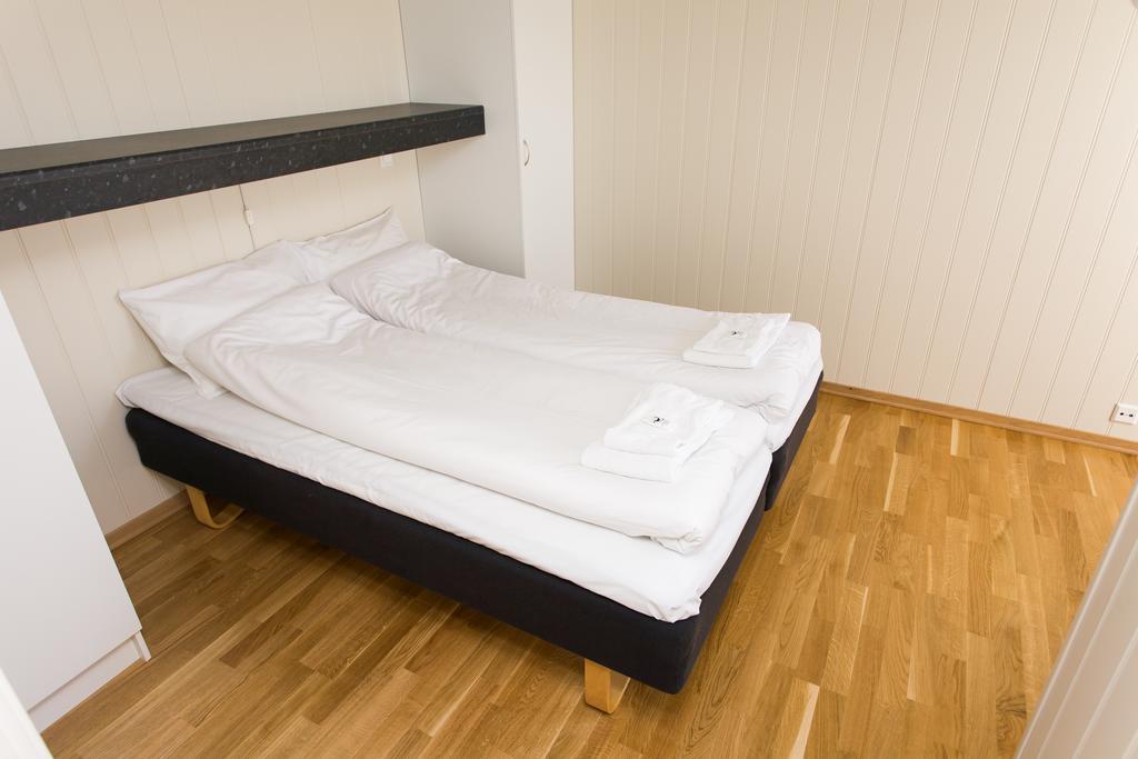 Mones Feriesenter Apartment Mandal Phòng bức ảnh