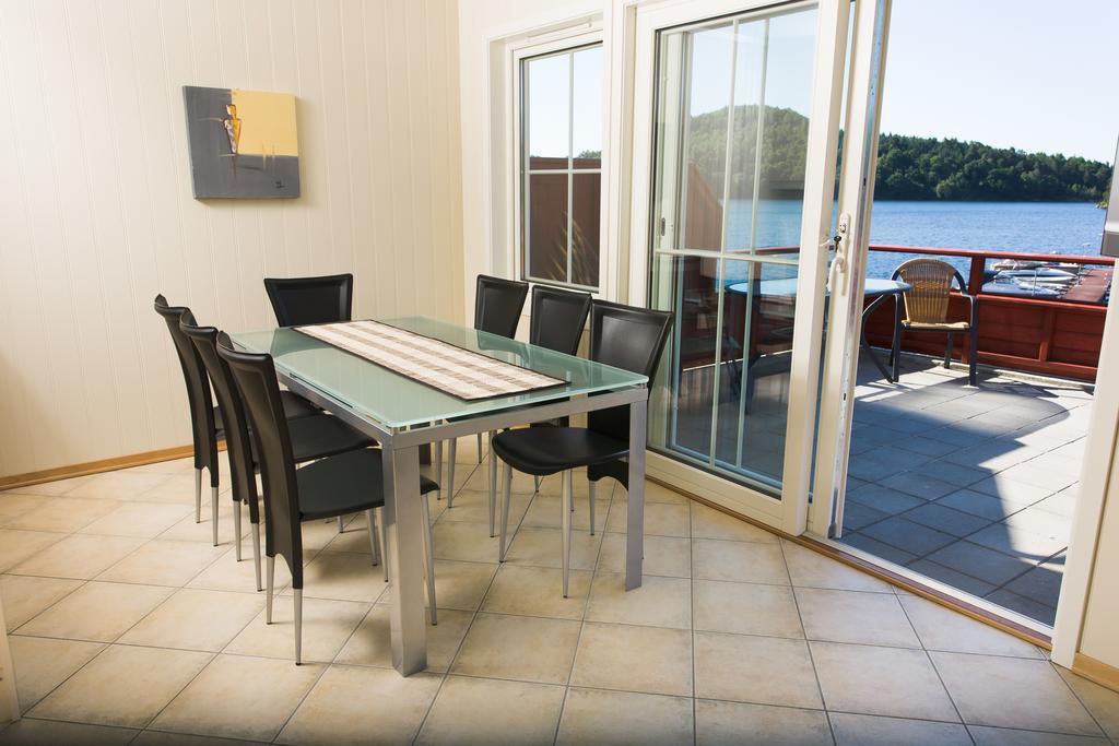 Mones Feriesenter Apartment Mandal Phòng bức ảnh